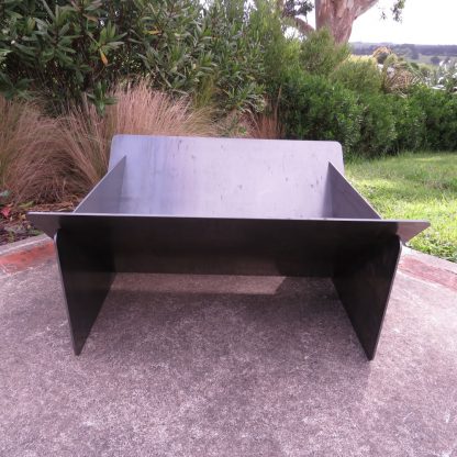 Solid collapsible corten outdoor fireplace brazier made with New Zealand steel - bottom